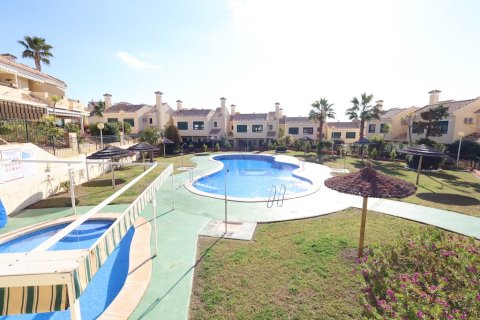 Kaupunkipientalo myytävänä Dehesa De Campoamor, Alicante, Espanja, 2 makuuhuonetta, 85 m2 No. 146096 - kuva 24