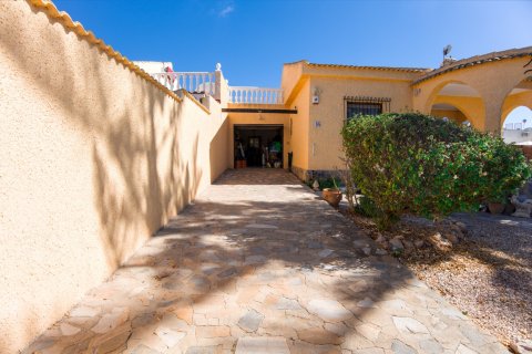 Villa in vendita Torrevieja, Alicante, Spagna 2 camere da letto, 92 mq. N° 139281 - foto 4