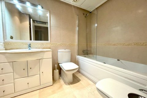 Apartamento en venta Alicante, España 3 dormitorios, 104 m2 No. 138497 - foto 17