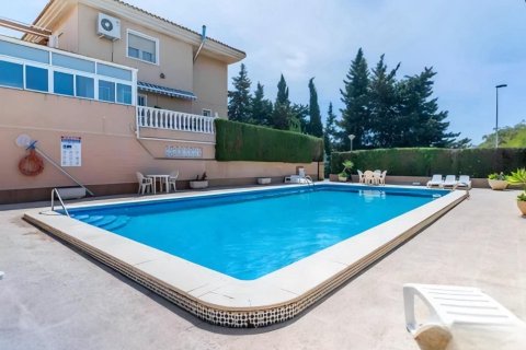 Villa en venta Torrevieja, Alicante, España 3 dormitorios, 97 m2 No. 138500 - foto 2