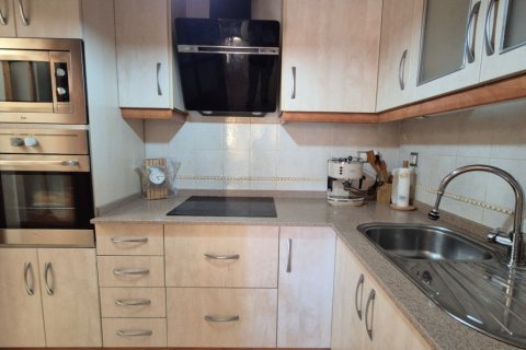 Casa adosada en venta Torrevieja, Alicante, España 5 dormitorios, 74 m2 No. 138502 - foto 4