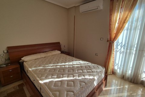 Casa adosada en venta Torrevieja, Alicante, España 5 dormitorios, 74 m2 No. 138502 - foto 7