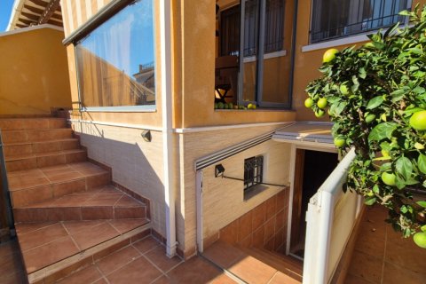 Casa adosada en venta Torrevieja, Alicante, España 5 dormitorios, 74 m2 No. 138502 - foto 18
