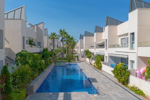 Apartamento en venta Torrevieja, Alicante, España 2 dormitorios, 70 m2 No. 138501 - foto 17