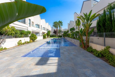 Apartamento en venta Torrevieja, Alicante, España 2 dormitorios, 70 m2 No. 138501 - foto 18