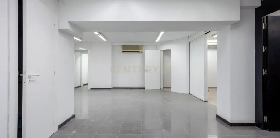 Commercial property in Premia De Dalt, Barcelona, Spain 105 sq.m. No. 186379