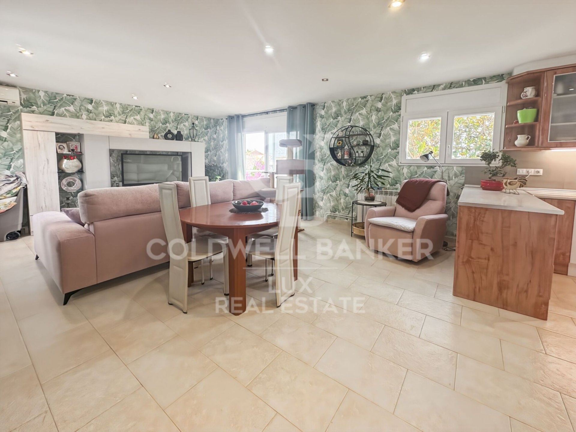 Casa a Empuriabrava, Girona, Spagna 6 camere da letto, 238 mq. N° 178443