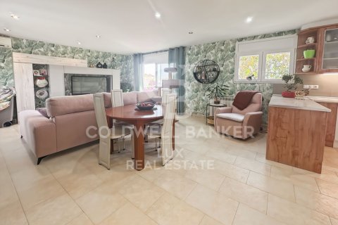 House à vendre à Empuriabrava, Girona, Espagne, 6 chambres, 238 m2 No. 178443 - photo 4
