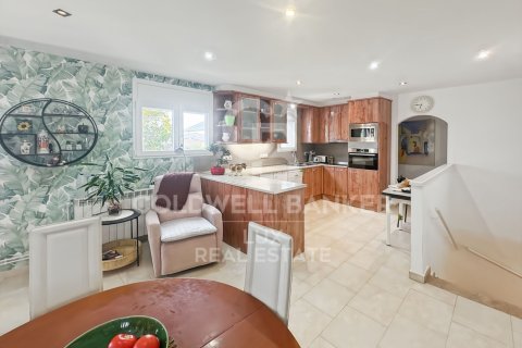 House à vendre à Empuriabrava, Girona, Espagne, 6 chambres, 238 m2 No. 178443 - photo 6