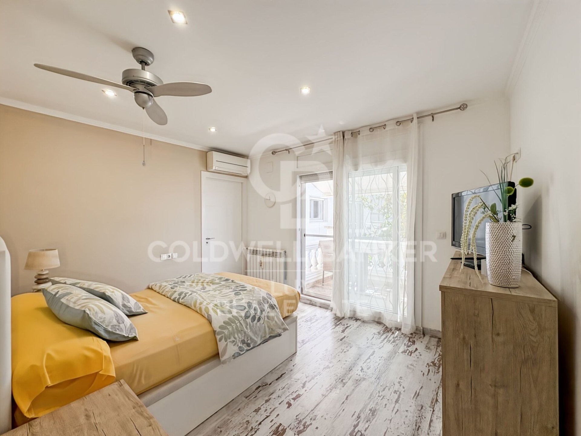 Casa a Empuriabrava, Girona, Spagna 6 camere da letto, 238 mq. N° 178443