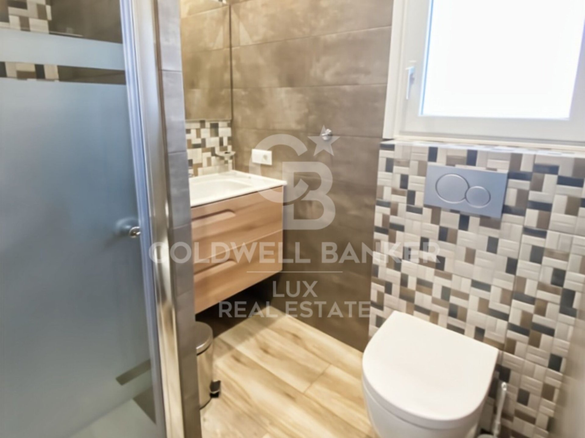 Casa a Empuriabrava, Girona, Spagna 6 camere da letto, 238 mq. N° 178443
