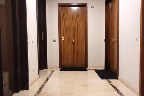 Dzīvoklis Madrid, Spānijā 3 istabas, 120 m2 Nr. 155285