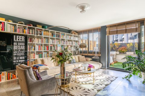 Lägenhet till salu i Madrid, Spanien 1 sovrum, 86 kvm. Nr. 155284 - foto 3