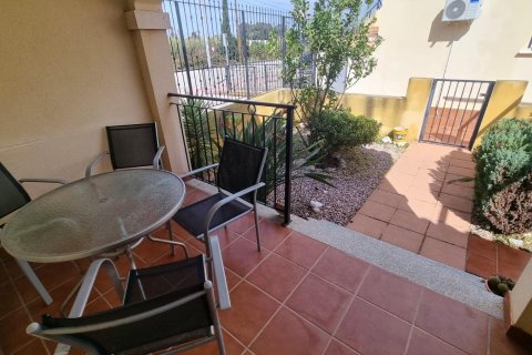 Radhus till salu i Guardamar del Segura, Alicante, Spanien 3 sovrum, 82 kvm. Nr. 156258 - foto 2