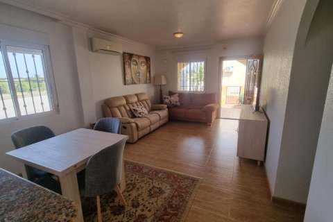 Radhus till salu i Guardamar del Segura, Alicante, Spanien 3 sovrum, 82 kvm. Nr. 156258 - foto 15