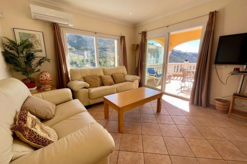 Villa for sale in Benitachell, Alicante, Spain 4 bedrooms, 161 sq.m. No. 180073 - photo 4