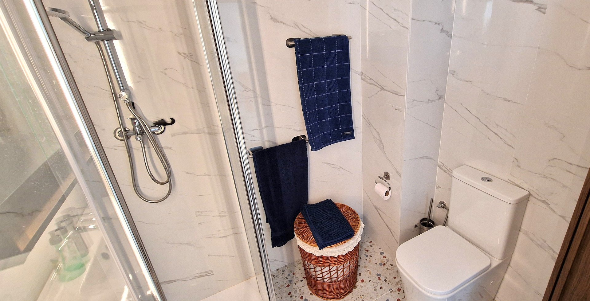 Apartamento en Torrevieja, Alicante, España 2 dormitorios, 88 m2 No. 195470