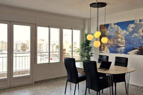 Apartment à vendre à Torrevieja, Alicante, Espagne, 2 chambres, 88 m2 No. 195470 - photo 4