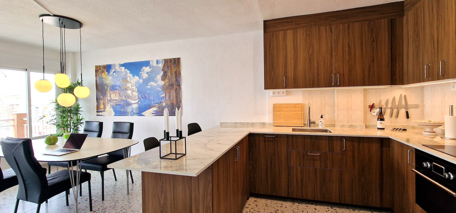 Apartamento en Torrevieja, Alicante, España 2 dormitorios, 88 m2 No. 195470