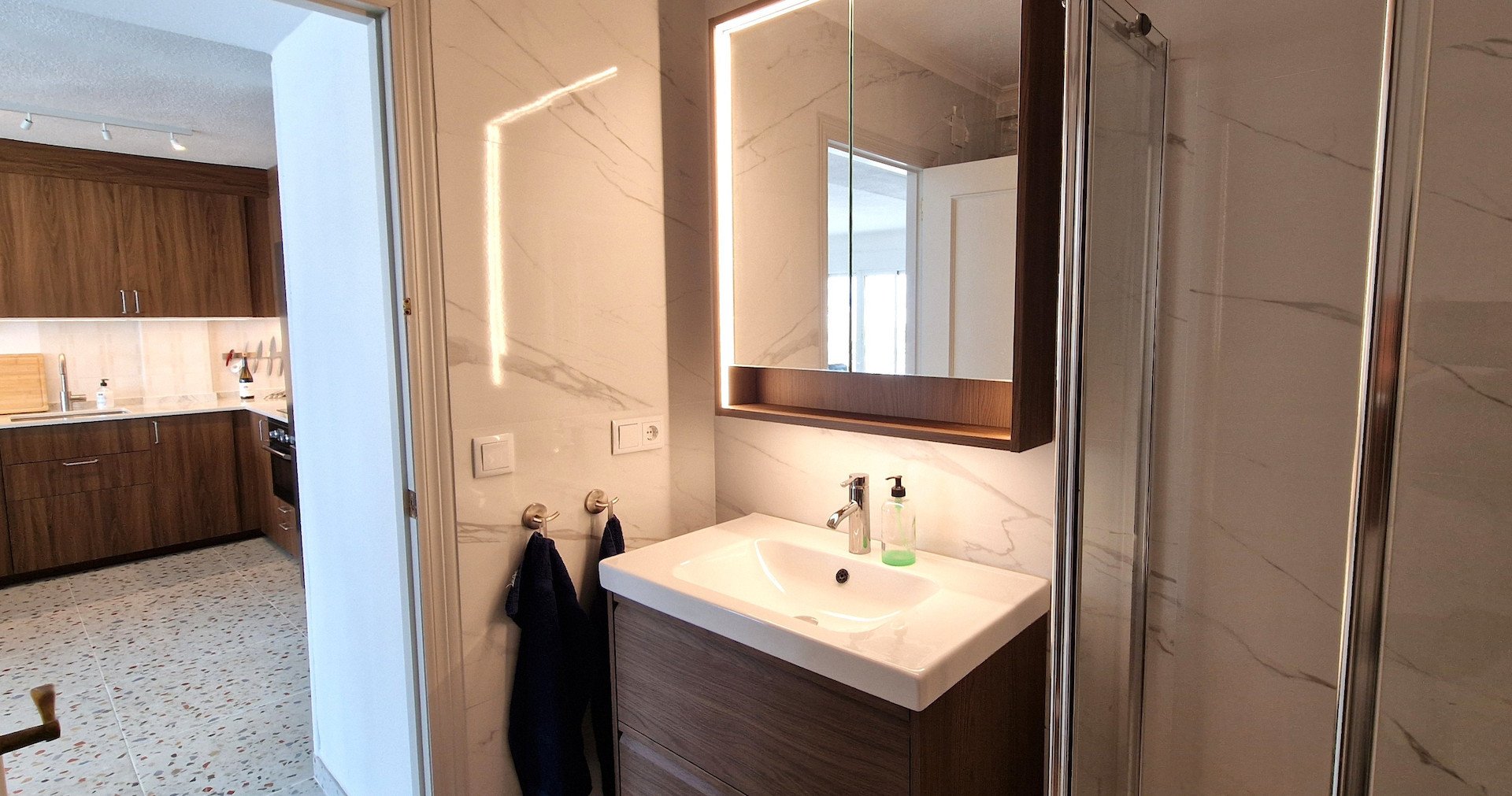 Apartamento en Torrevieja, Alicante, España 2 dormitorios, 88 m2 No. 195470