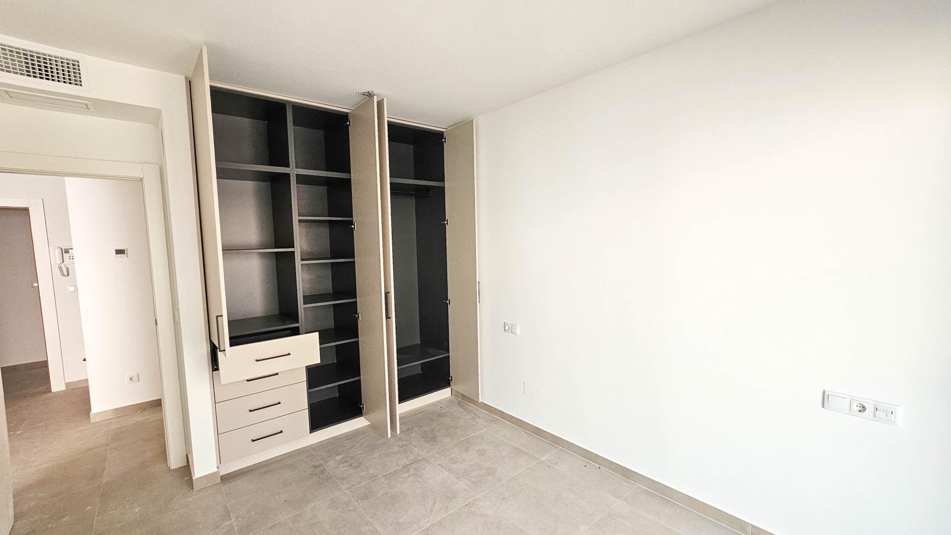 Apartment in Torrevieja, Alicante, Spain 1 bedroom, 63 sq.m. No. 195464