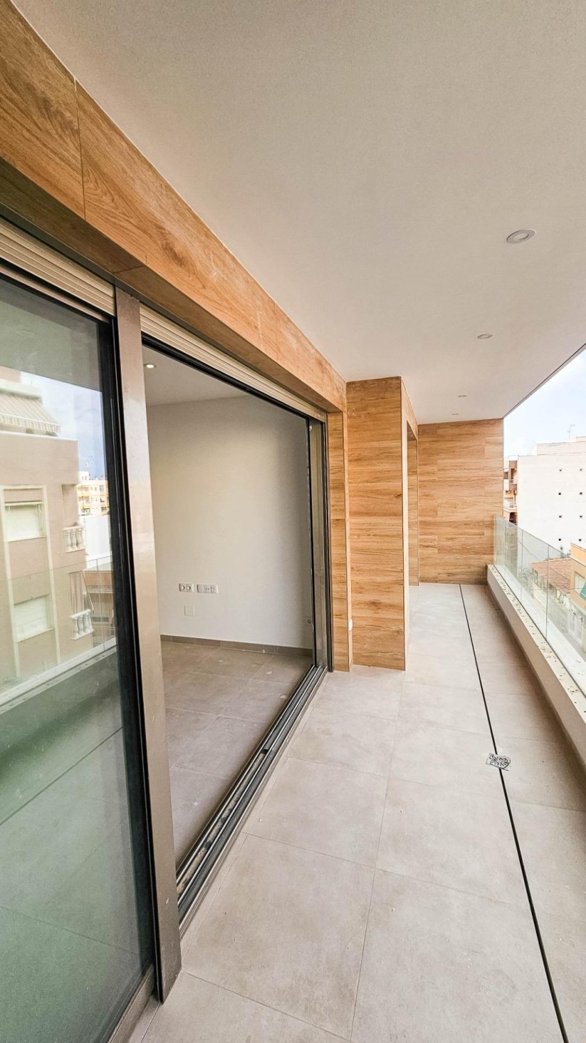 Apartment in Torrevieja, Alicante, Spain 1 bedroom, 63 sq.m. No. 195464