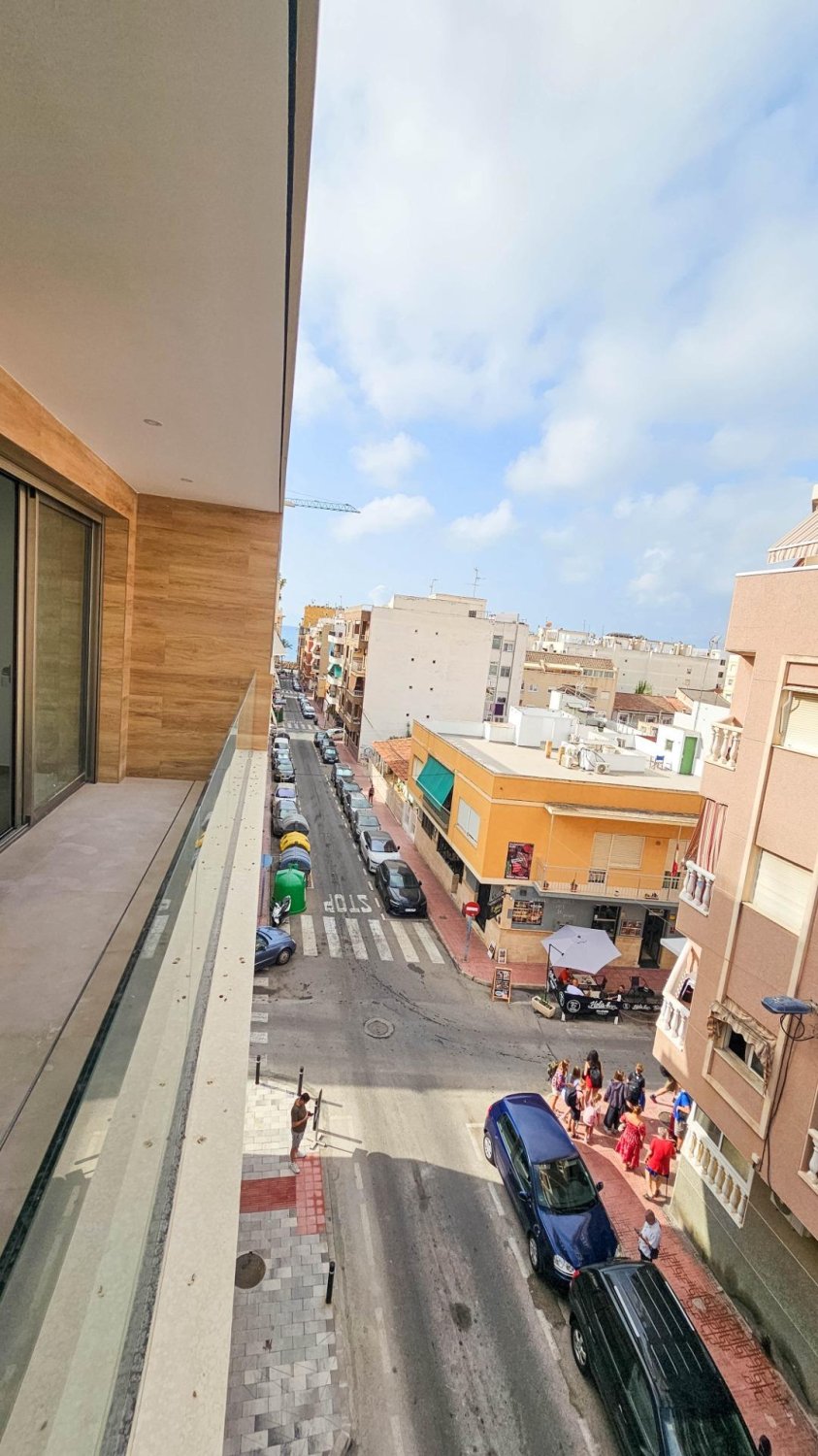 Apartment in Torrevieja, Alicante, Spain 1 bedroom, 63 sq.m. No. 195464