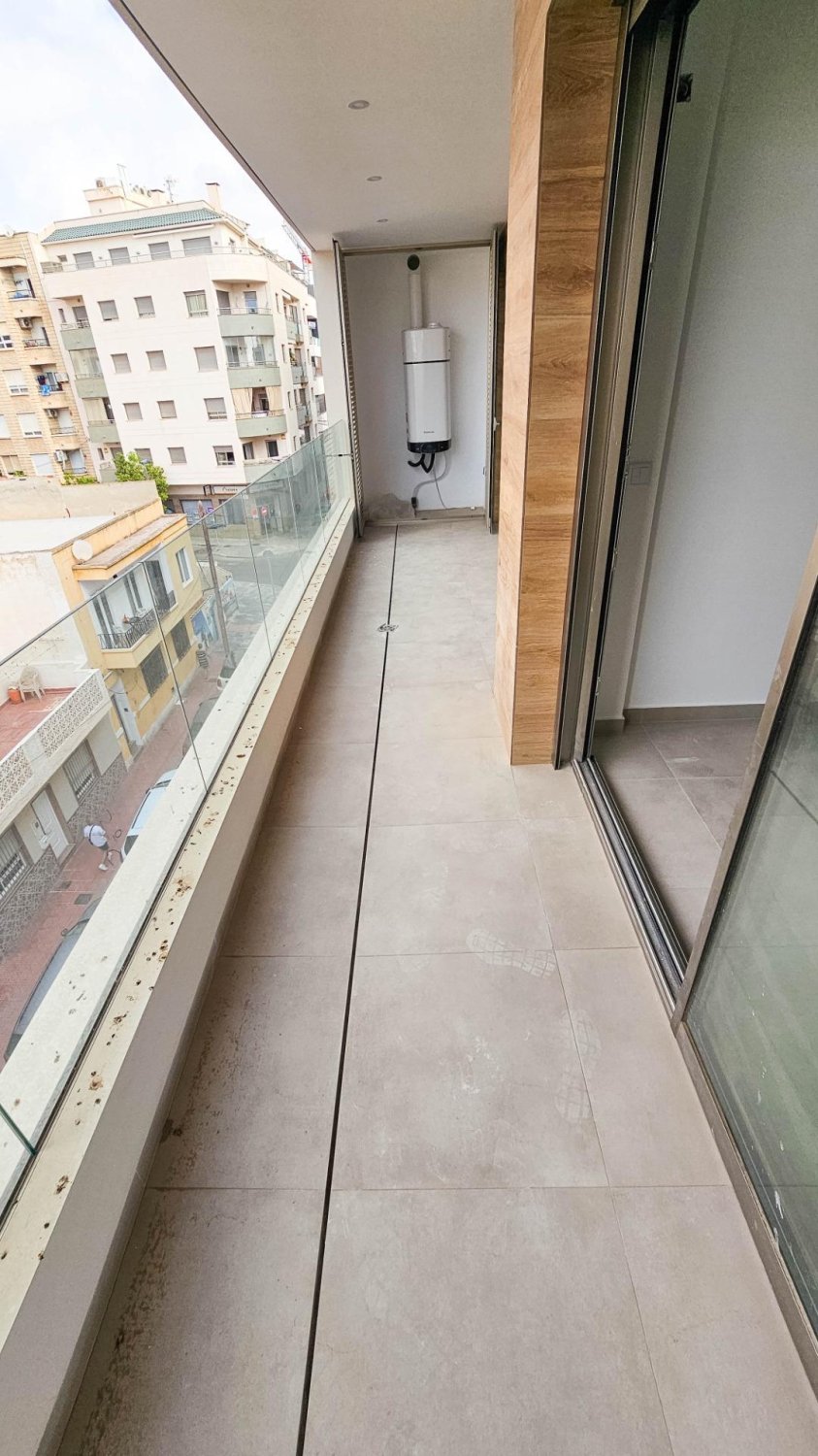 Apartment in Torrevieja, Alicante, Spain 1 bedroom, 63 sq.m. No. 195464