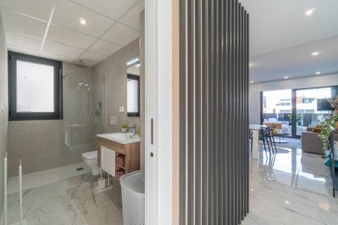 Wohnung zum Verkauf in Alicante, Spanien 2 Schlafzimmer, 81 m2 Nr. 146116 - Foto 13