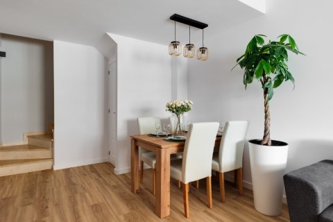 Townhouse à vendre à Alicante, Espagne, 3 chambres, 104 m2 No. 146119 - photo 8