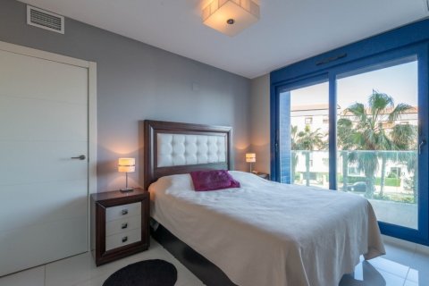 Huoneisto myytävänä Punta Prima, Alicante, Espanja, 2 makuuhuonetta, 70 m2 No. 146115 - kuva 4