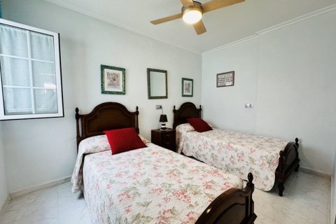 Huoneisto myytävänä La Mata, Alicante, Espanja, 2 makuuhuonetta, 75 m2 No. 146117 - kuva 15