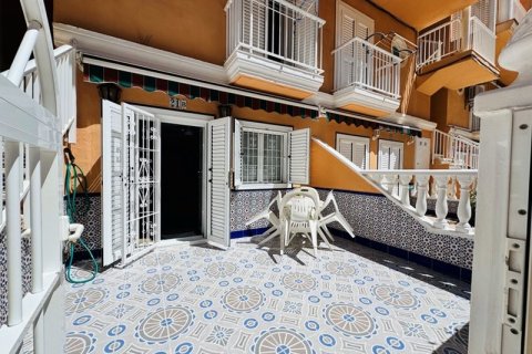 Huoneisto myytävänä La Mata, Alicante, Espanja, 2 makuuhuonetta, 75 m2 No. 146117 - kuva 1
