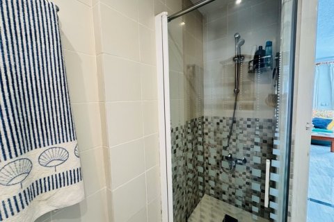 Huoneisto myytävänä La Mata, Alicante, Espanja, 2 makuuhuonetta, 75 m2 No. 146117 - kuva 13