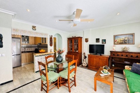 Huoneisto myytävänä La Mata, Alicante, Espanja, 2 makuuhuonetta, 75 m2 No. 146117 - kuva 2