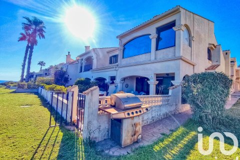 Kaupunkipientalo myytävänä Santa Pola, Alicante, Espanja, 4 makuuhuonetta, 200 m2 No. 153591 - kuva 8