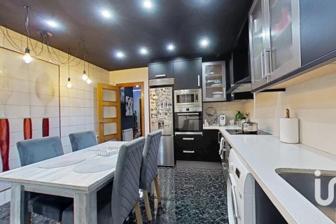 Продажа дома в Торрес де Сегре, Лерида, Испания 3 спальни, 443м2 №153594 - фото 18