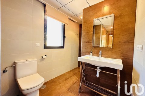 Talo myytävänä La Almadraba, Alicante, Espanja, 4 makuuhuonetta, 500 m2 No. 153589 - kuva 19