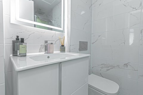 Apartamento en venta en Alicante, España 82 m2 No. 167473 - foto 25