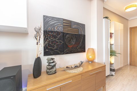 Сasa en venta en La Zenia, Alicante, España 75 m2 No. 167475 - foto 11