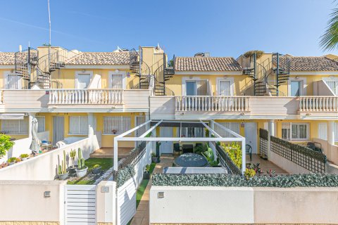 Сasa en venta en La Zenia, Alicante, España 75 m2 No. 167475 - foto 2