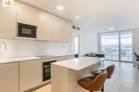 Apartment for rent in Valencia, Spain 1 bedroom, 83 sq.m. No. 167479 - photo 8