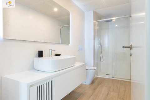 Apartment for rent in Valencia, Spain 1 bedroom, 83 sq.m. No. 167479 - photo 19