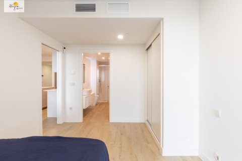 Apartment for rent in Valencia, Spain 1 bedroom, 83 sq.m. No. 167479 - photo 15