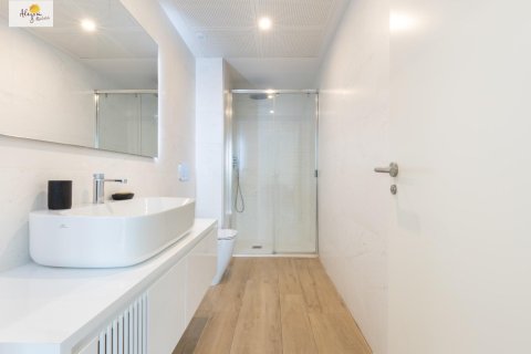 Apartment for rent in Valencia, Spain 1 bedroom, 83 sq.m. No. 167479 - photo 18