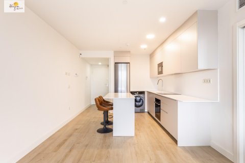 Apartment for rent in Valencia, Spain 1 bedroom, 83 sq.m. No. 167479 - photo 5