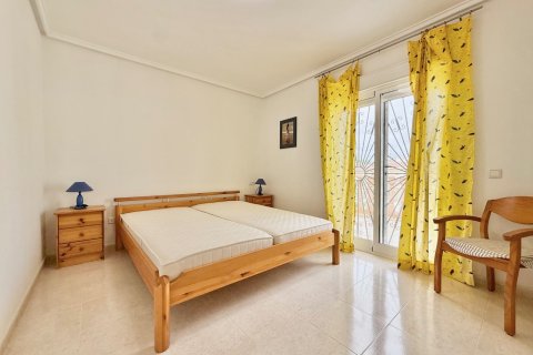Townhouse à vendre à Alicante, Espagne, 3 chambres, 101 m2 No. 195441 - photo 19