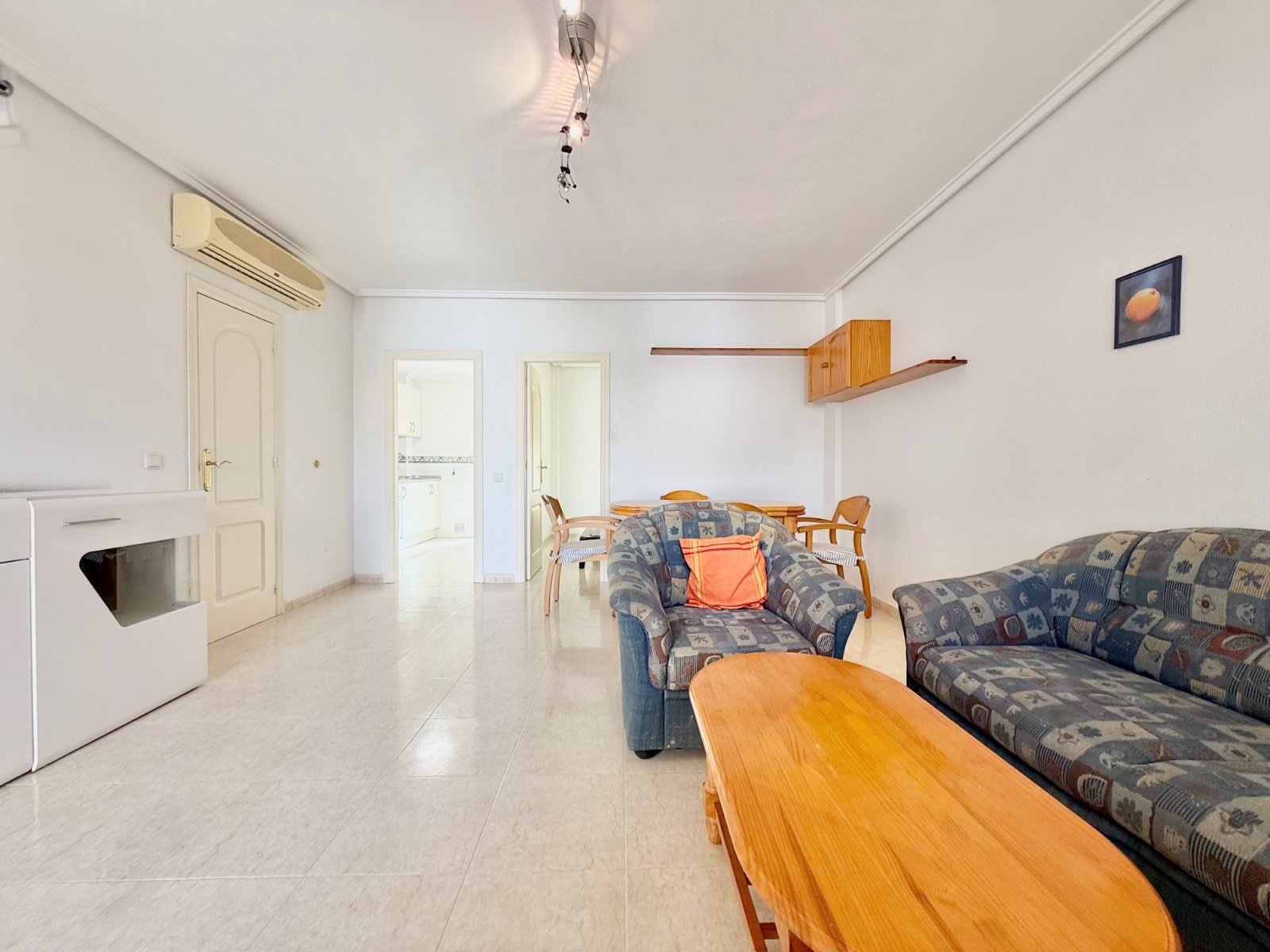 Townhouse in Alicante, Spain 3 bedrooms, 101 sq.m. No. 195441