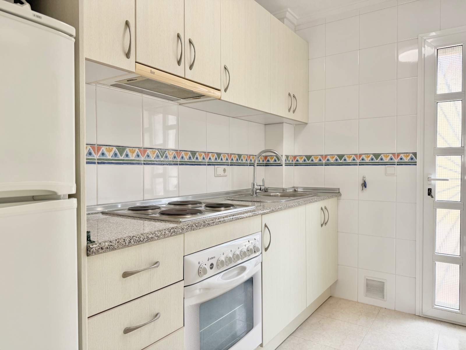 Townhouse in Alicante, Spain 3 bedrooms, 101 sq.m. No. 195441