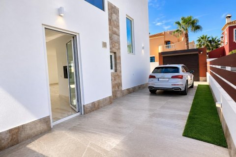 Villa à vendre à Ciudad Quesada, Alicante, Espagne, 4 chambres, 260 m2 No. 195446 - photo 13